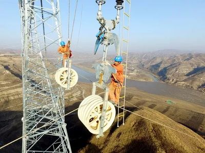 《中国电力报》:陕西送变电工程科技创新筑起铿锵强企之路